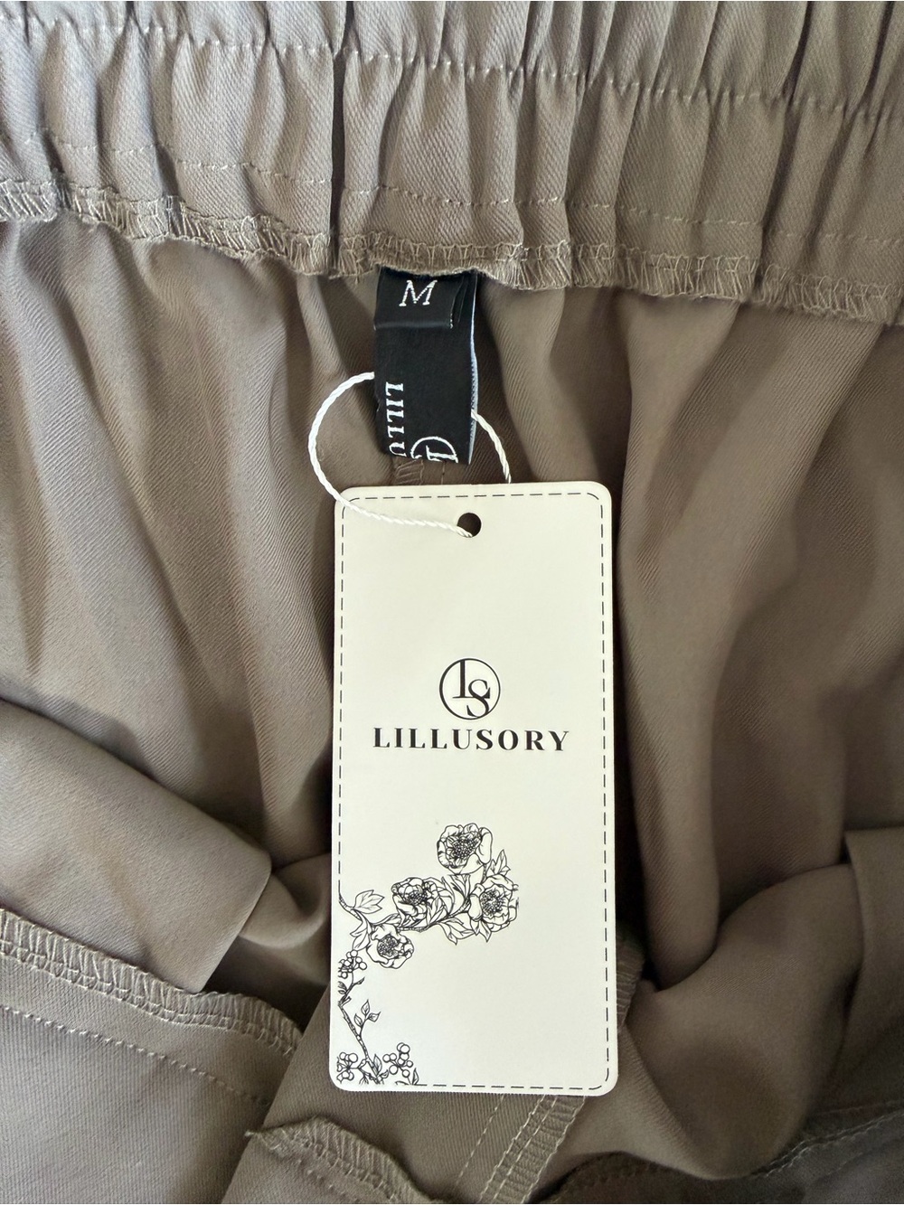 High-Rise Wide-Leg Pants in Olive Green - Picture 2 of 11